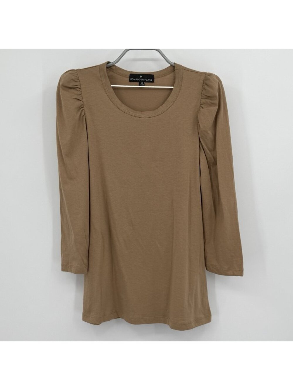 Pomander Place by Tuckernuck Tan Vesty Long Sleeve Crew T-Shirt sz XS NEW NWOT